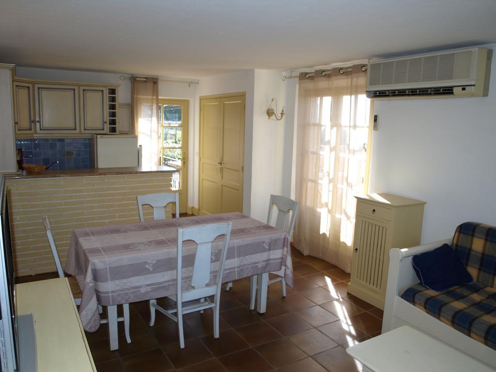 Les Lauriers Roses Aparthotel Le Le Rayol-Canadel-sur-Mer Εξωτερικό φωτογραφία