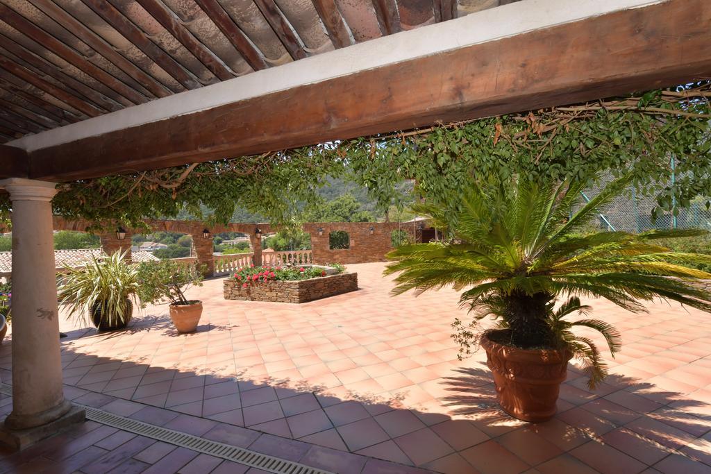 Les Lauriers Roses Aparthotel Le Le Rayol-Canadel-sur-Mer Εξωτερικό φωτογραφία