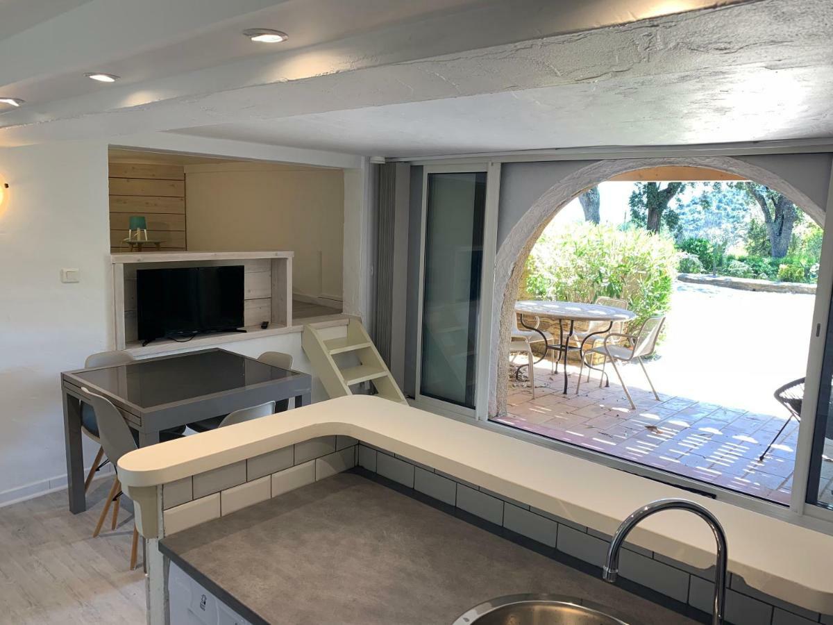 Les Lauriers Roses Aparthotel Le Le Rayol-Canadel-sur-Mer Εξωτερικό φωτογραφία